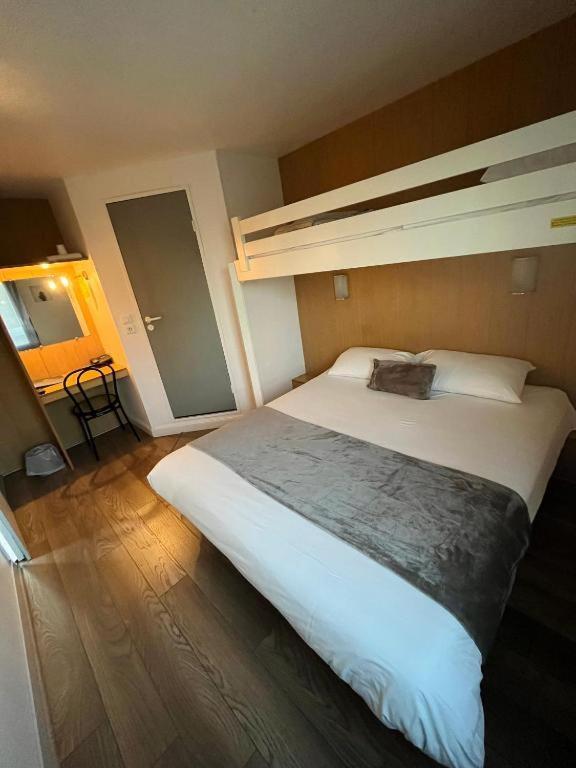 Brit Hotel Essentiel Pau Лескар Экстерьер фото