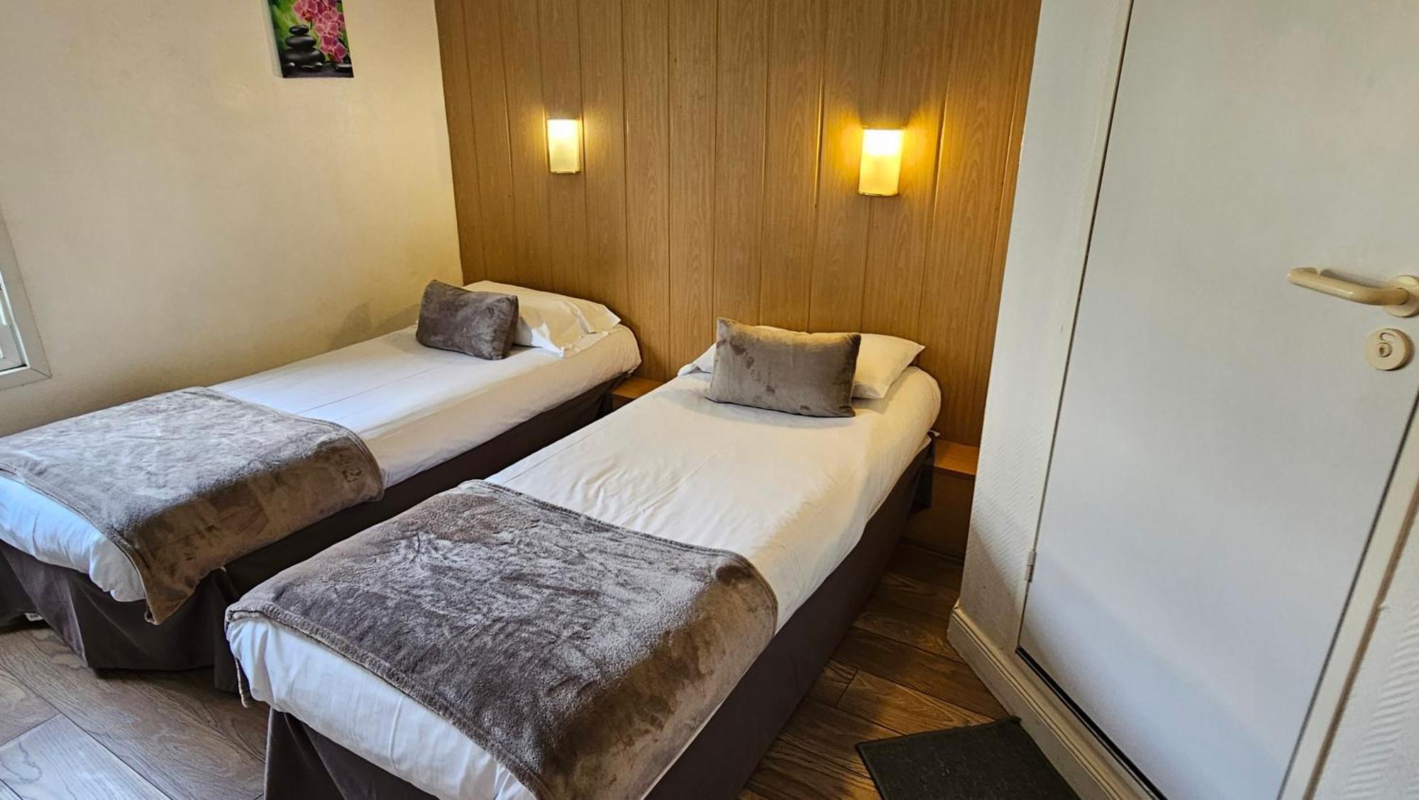Brit Hotel Essentiel Pau Лескар Экстерьер фото