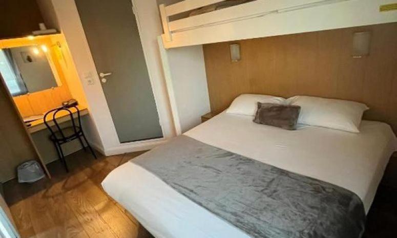 Brit Hotel Essentiel Pau Лескар Экстерьер фото